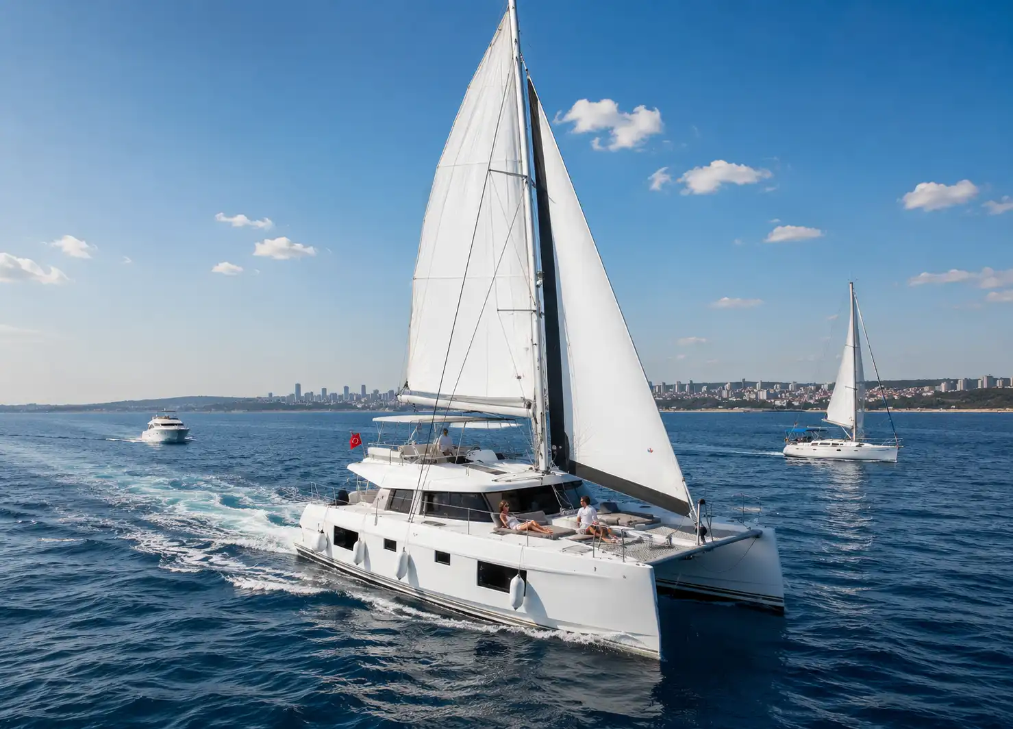 Sailing Yachts & Catamarans